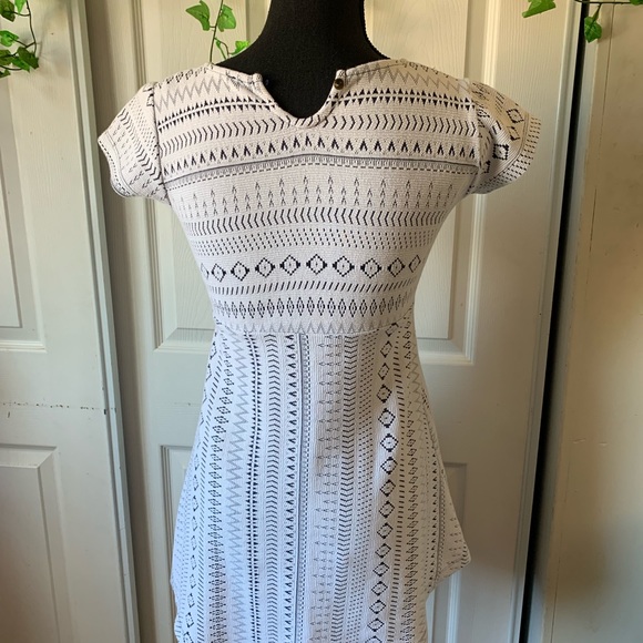 Tribal teen dress - Picture 3 of 5